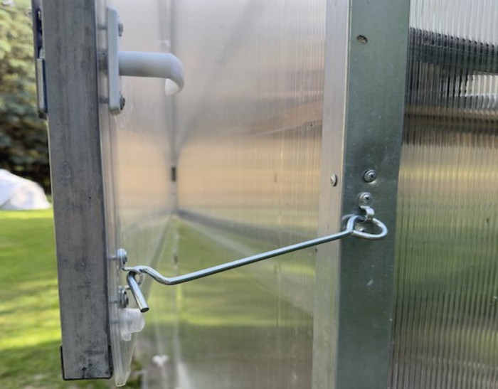 Szklarnia DOMEK – solidna i funkcjonalna szklarnia z poliwęglanu